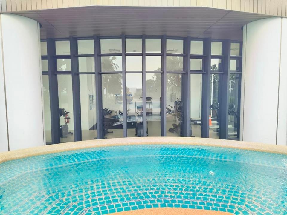 1519 Almas Suites Seaview Sunrise Netflix By Stay Нусаяя Екстер'єр фото
